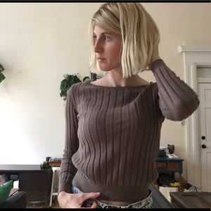 UNIQLO brown long-sleeve top